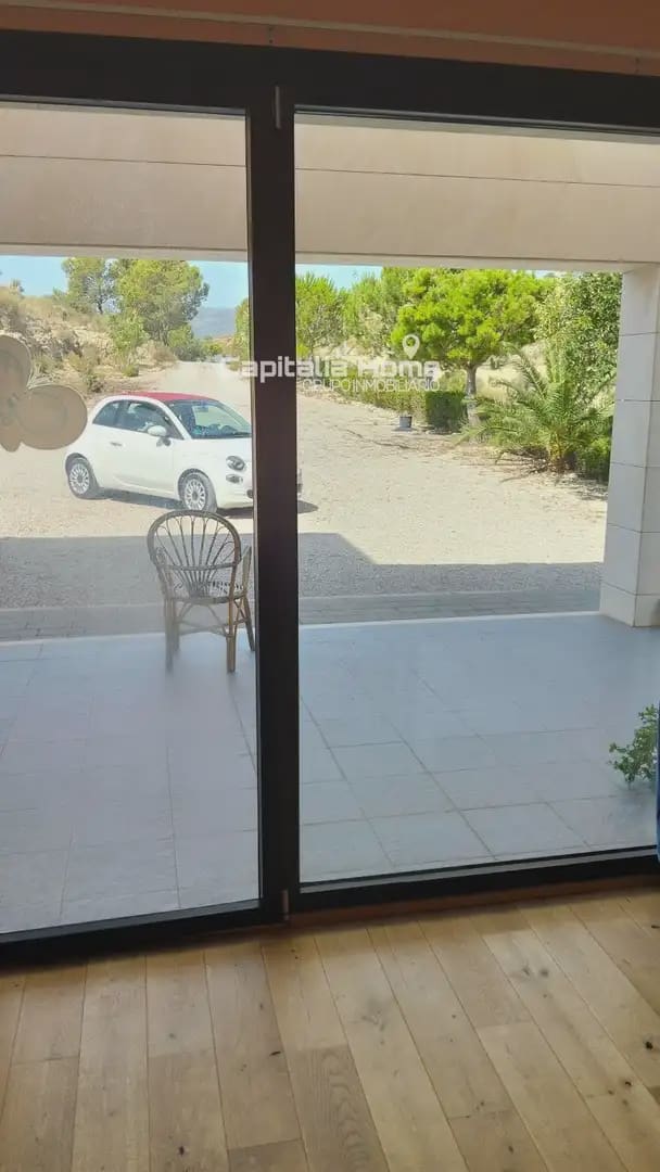 7 Zimmer Villa zu verkaufen in Relleu mit Pool Garage - 765.000 € (Ref: 10081614)