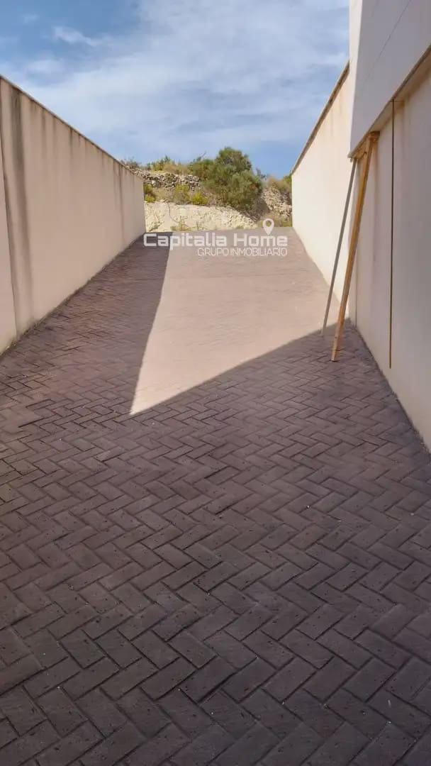 7 Zimmer Villa zu verkaufen in Relleu mit Pool Garage - 765.000 € (Ref: 10081614)