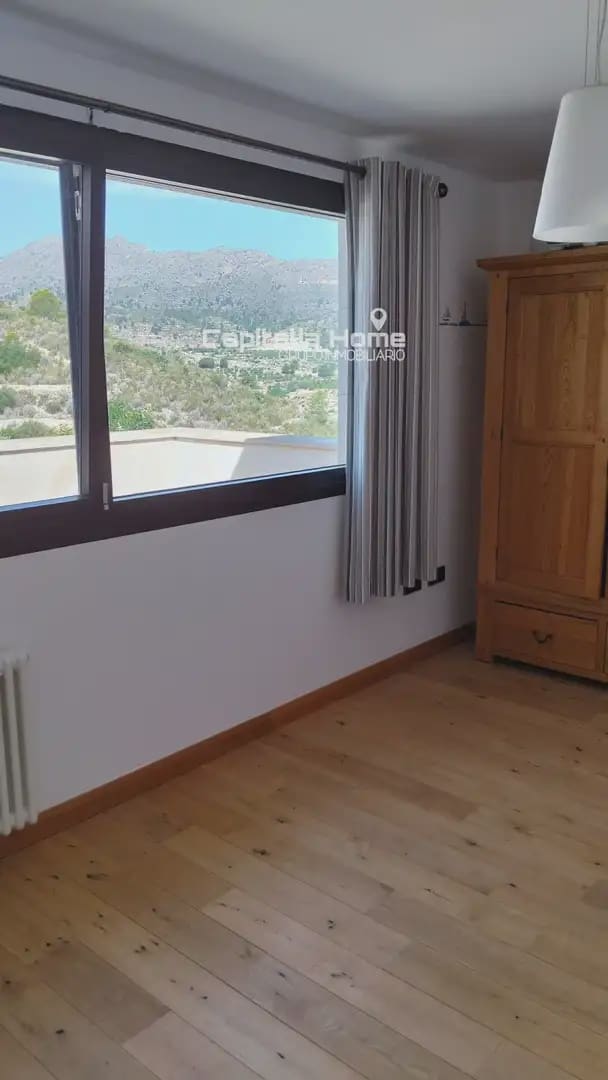 7 Zimmer Villa zu verkaufen in Relleu mit Pool Garage - 765.000 € (Ref: 10081614)