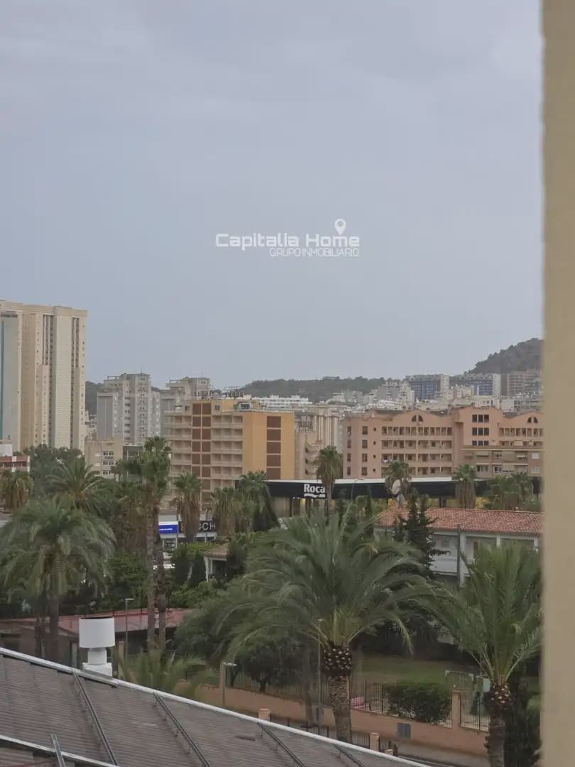 3 quarto Apartamento para venda em Benidorm com piscina - 295 000 € (Ref: 10081618)