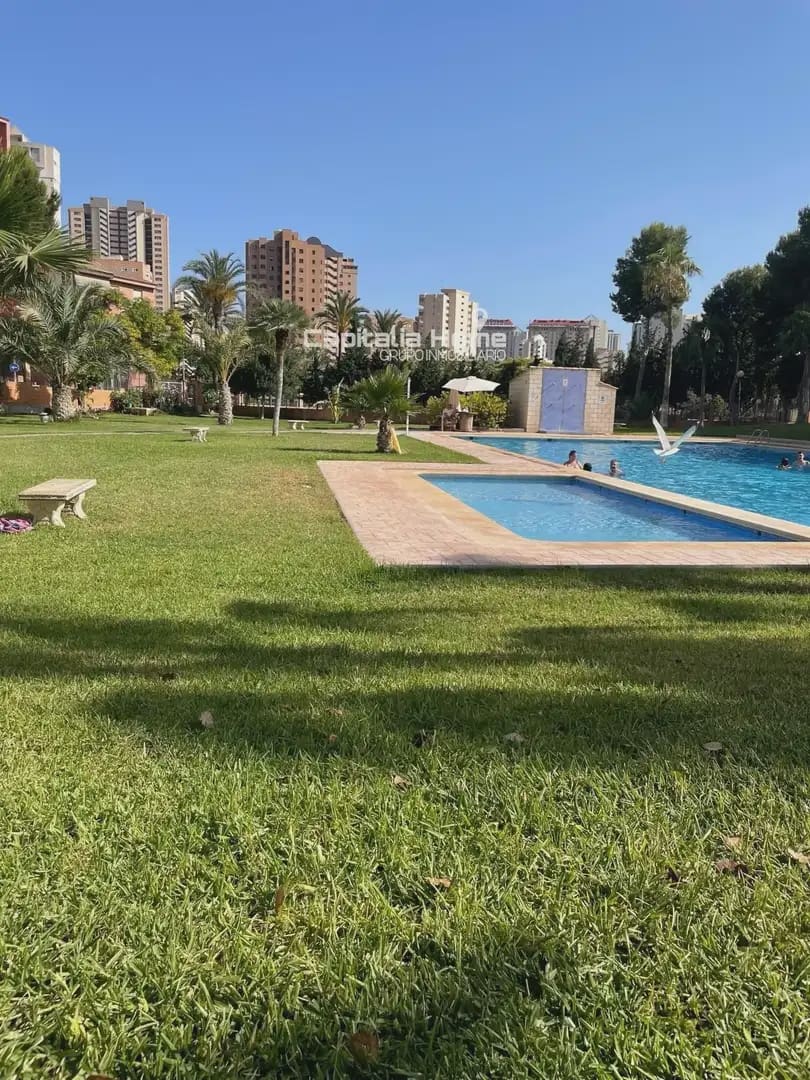 3 quarto Apartamento para venda em Benidorm com piscina - 295 000 € (Ref: 10081618)