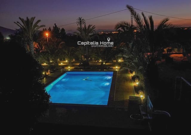 Chalet de 3 habitaciones en Orihuela ciudad, Orihuela en venta con piscina garaje - 450.000 € (Ref: 10081621)