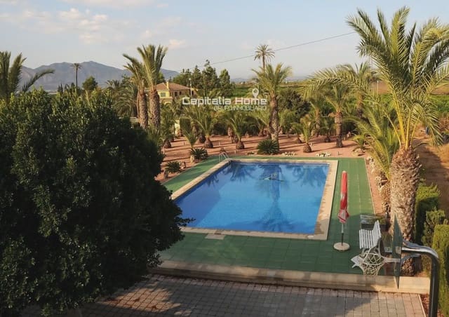 Chalet de 3 habitaciones en Orihuela ciudad, Orihuela en venta con piscina garaje - 450.000 € (Ref: 10081621)