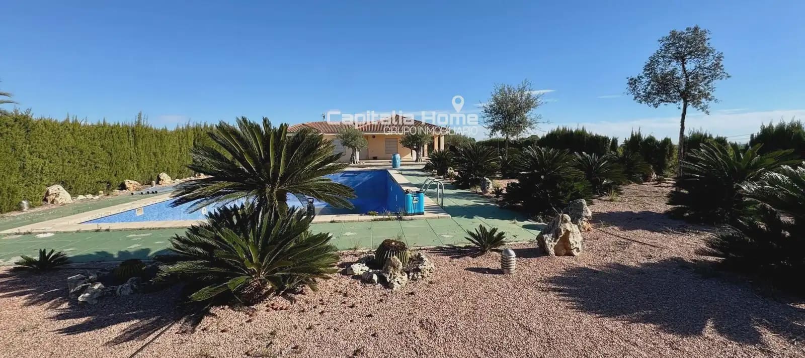 Chalet de 3 habitaciones en Orihuela en venta con piscina garaje - 450.000 € (Ref: 10081621)