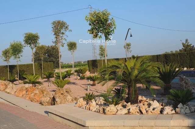 Chalet de 3 habitaciones en Orihuela ciudad, Orihuela en venta con piscina garaje - 450.000 € (Ref: 10081621)