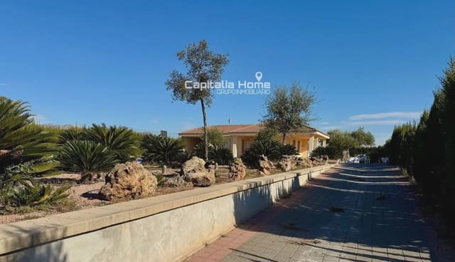 Chalet de 3 habitaciones en Orihuela ciudad, Orihuela en venta con piscina garaje - 450.000 € (Ref: 10081621)