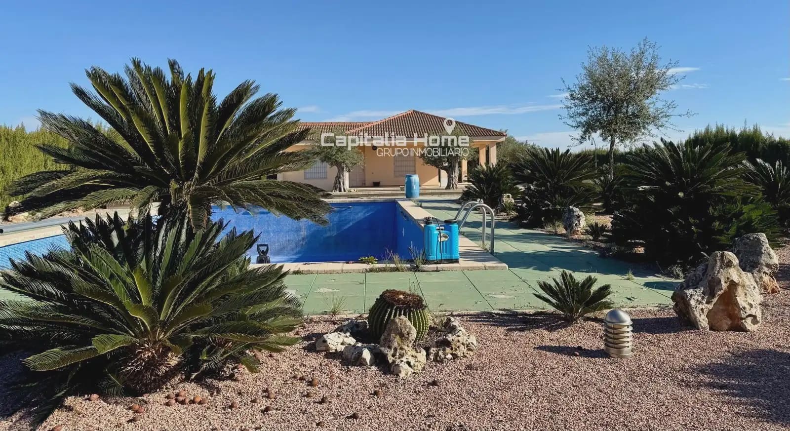 Chalet de 3 habitaciones en Orihuela en venta con piscina garaje - 450.000 € (Ref: 10081621)