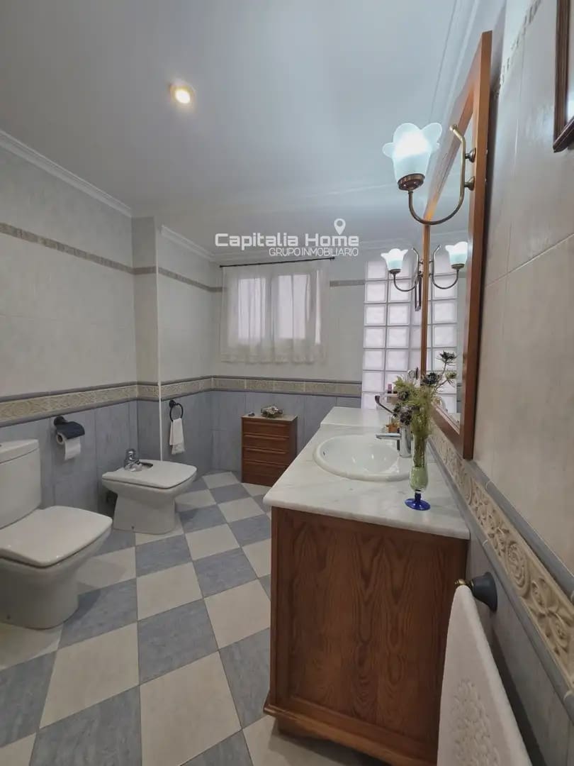 5 slaapkamer Huis te koop in Villena met garage - € 415.000 (Ref: 10103514)