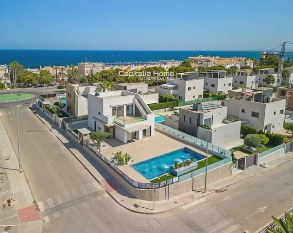 3 bedroom Villa for sale in Población de Arroyo with pool garage - € 995,000 (Ref: 10111118)