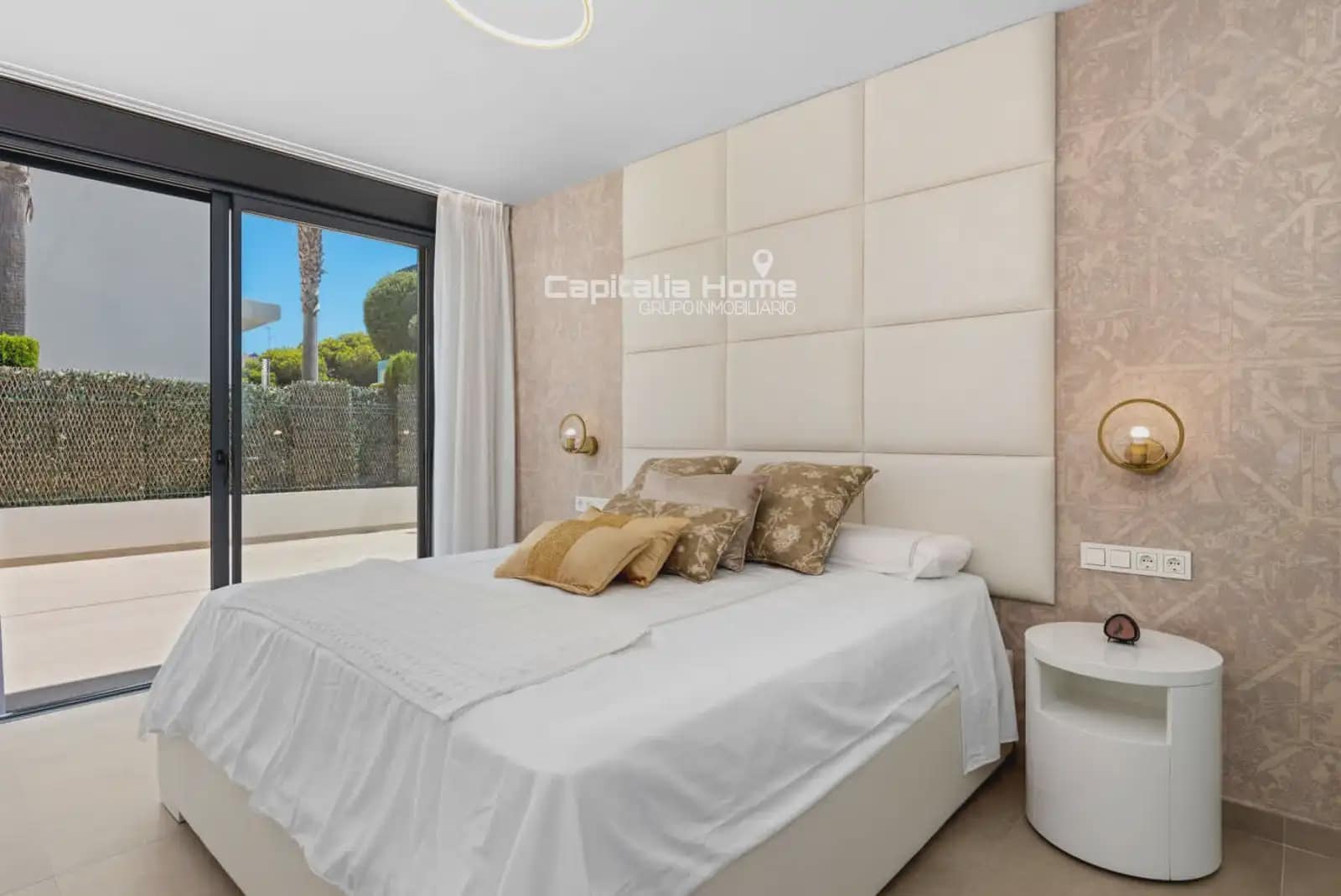 3 bedroom Villa for sale in Poblacion de Arroyo with pool garage - € 995,000 (Ref: 10111118)
