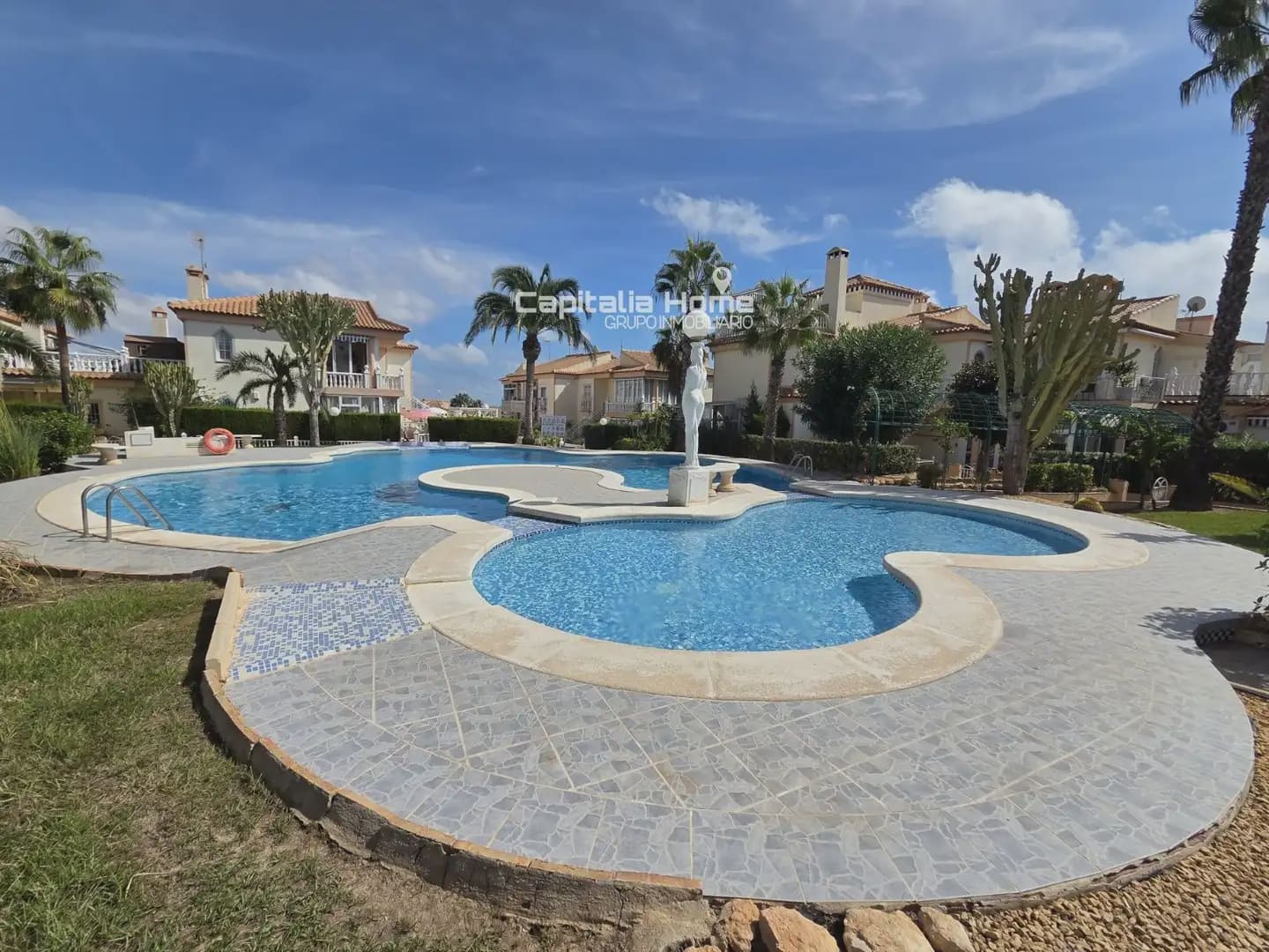 2 bedroom Apartment for sale in Poblacion de Arroyo with pool - € 175,000 (Ref: 10112122)