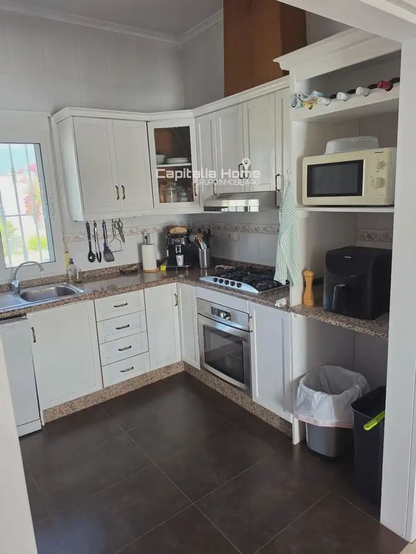 4 slaapkamer Villa te koop in Albatera met zwembad garage - € 450.000 (Ref: 10147130)
