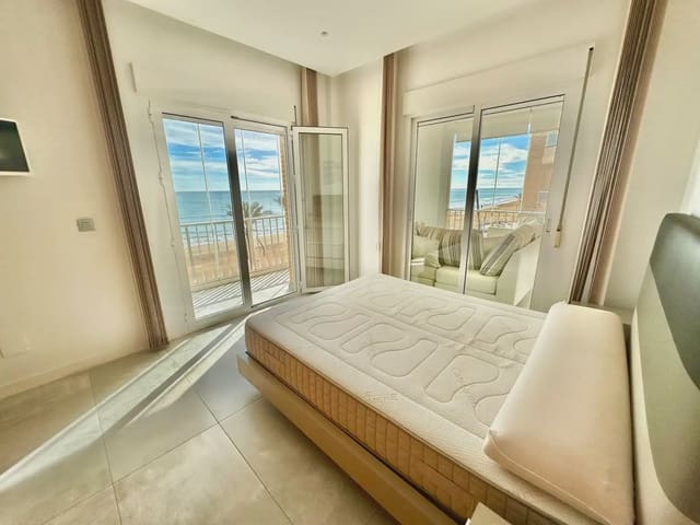3 sovrum Strandlägenhet att hyra i Guardamar Playa, Guardamar del Segura - 2 000 € (Ref: 10081807)