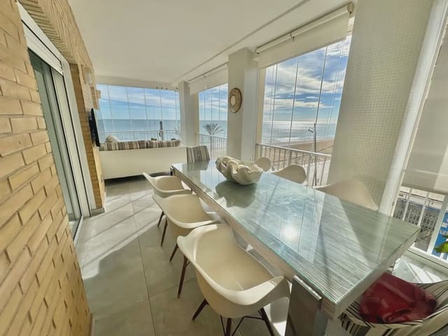 3 sovrum Strandlägenhet att hyra i Guardamar Playa, Guardamar del Segura - 2 000 € (Ref: 10081807)