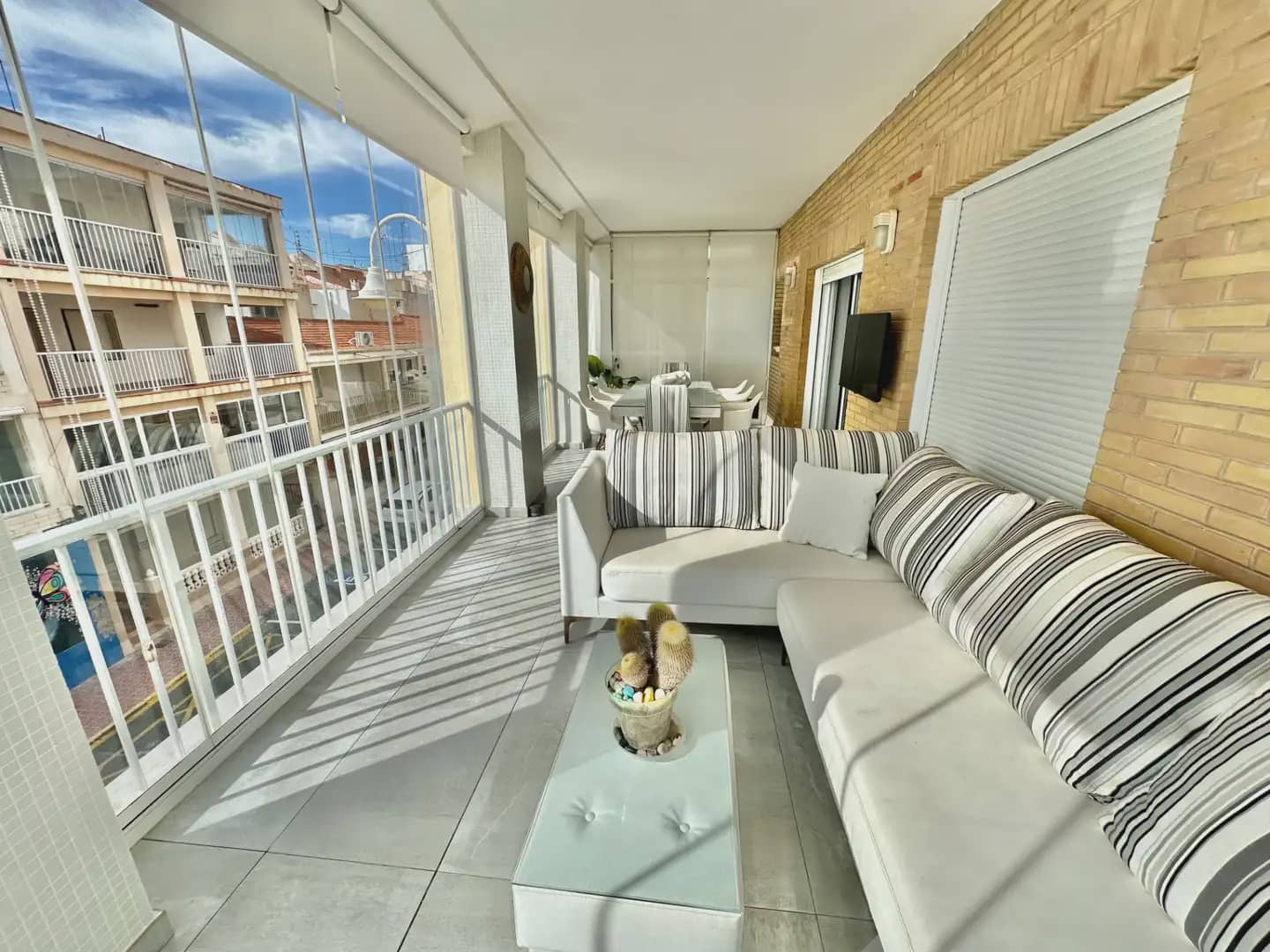 3 sovrum Strandlägenhet att hyra i Guardamar del Segura - 2 000 € (Ref: 10081807)