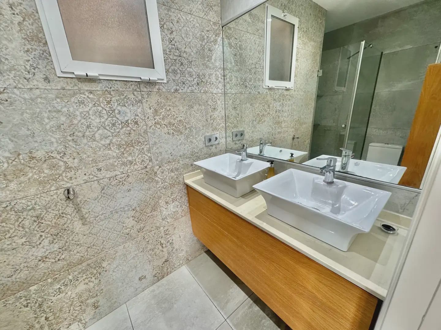 3 sovrum Strandlägenhet att hyra i Guardamar del Segura - 2 000 € (Ref: 10081807)