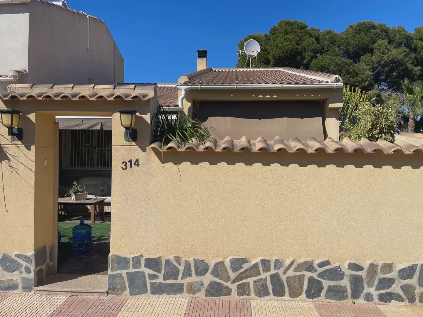 3 sypialnia Bungalow na sprzedaż w Torrevieja z basenem - 235 000 € (Ref: 10081815)