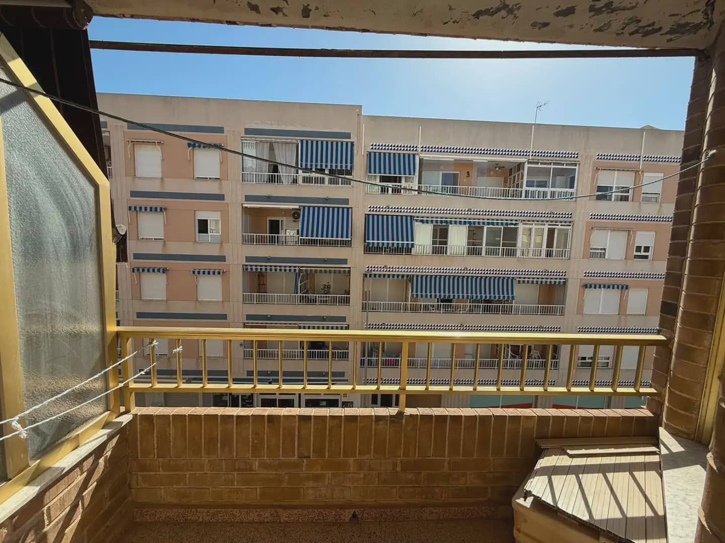 Piso de 3 habitaciones en Guardamar del Segura en venta - 159.900 € (Ref: 10172412)