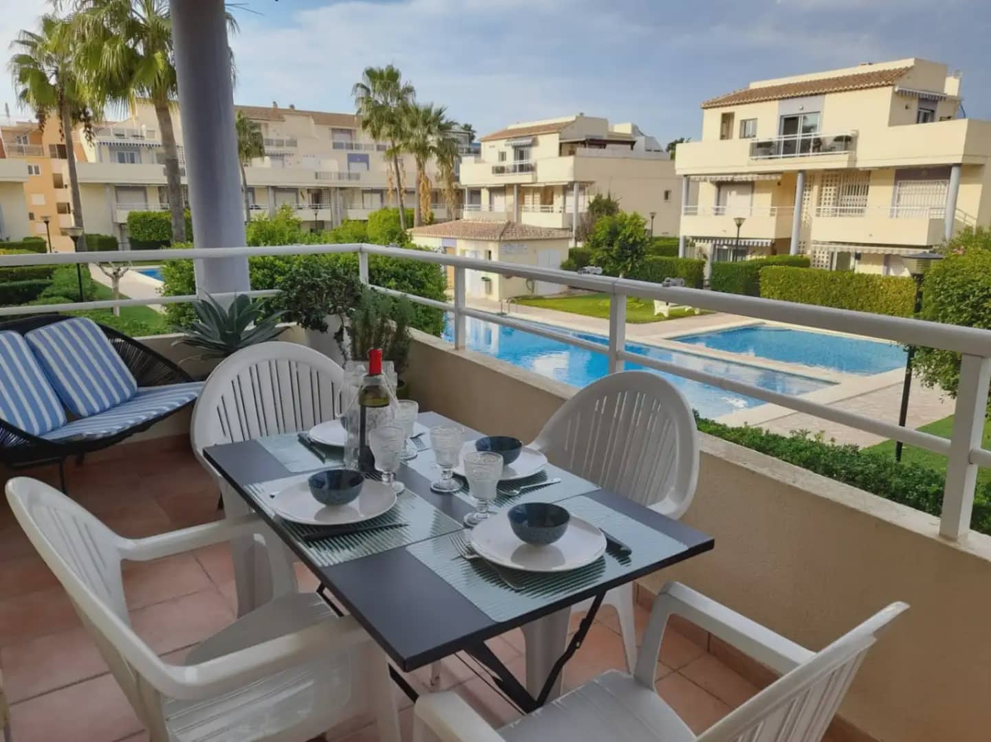 2 soveværelse Strandlejlighed til salg i Denia med swimmingpool garage - € 315.000 (Ref: 10086479)