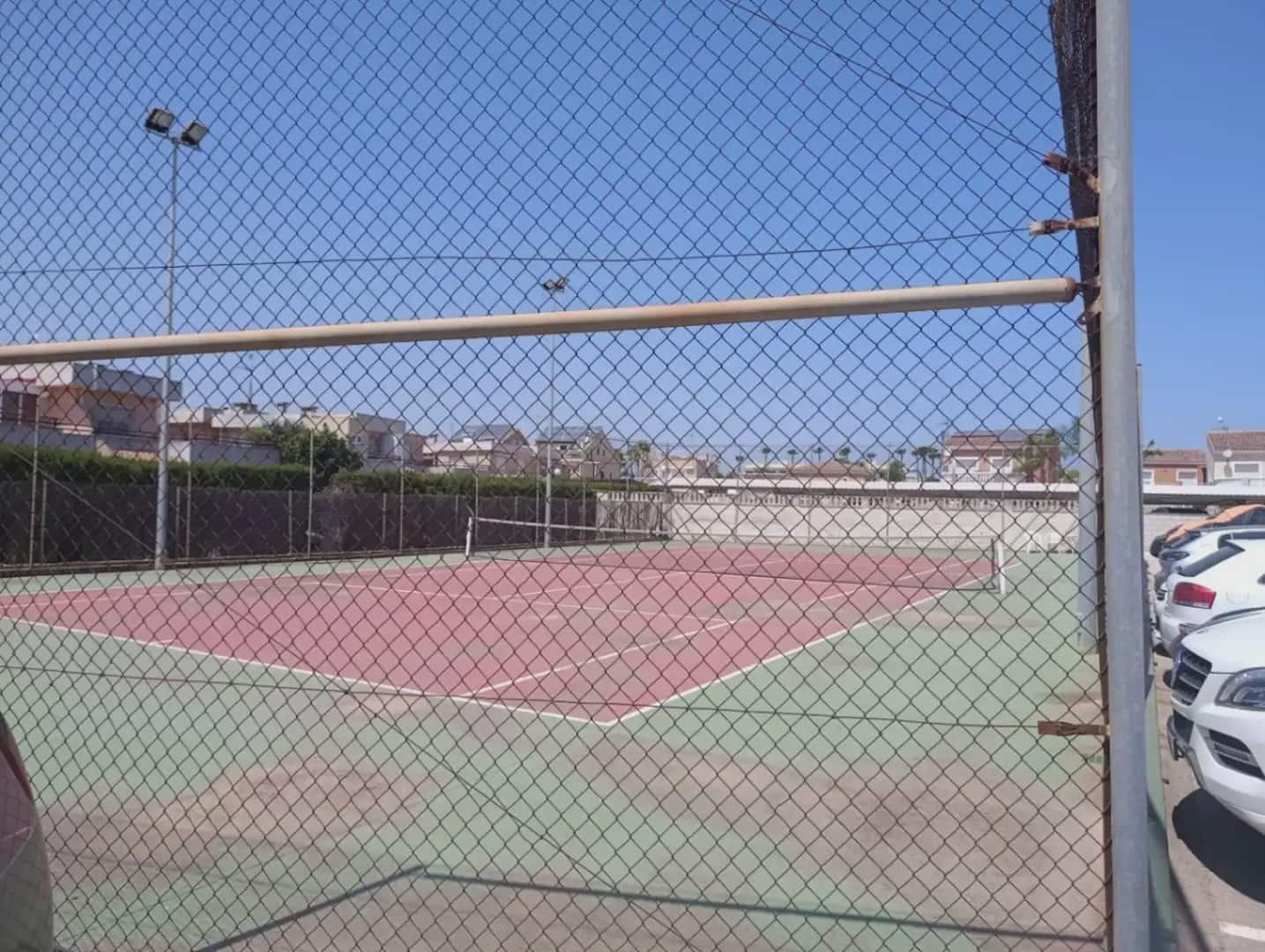 2 soveværelse Strandlejlighed til salg i Denia med swimmingpool garage - € 315.000 (Ref: 10086479)