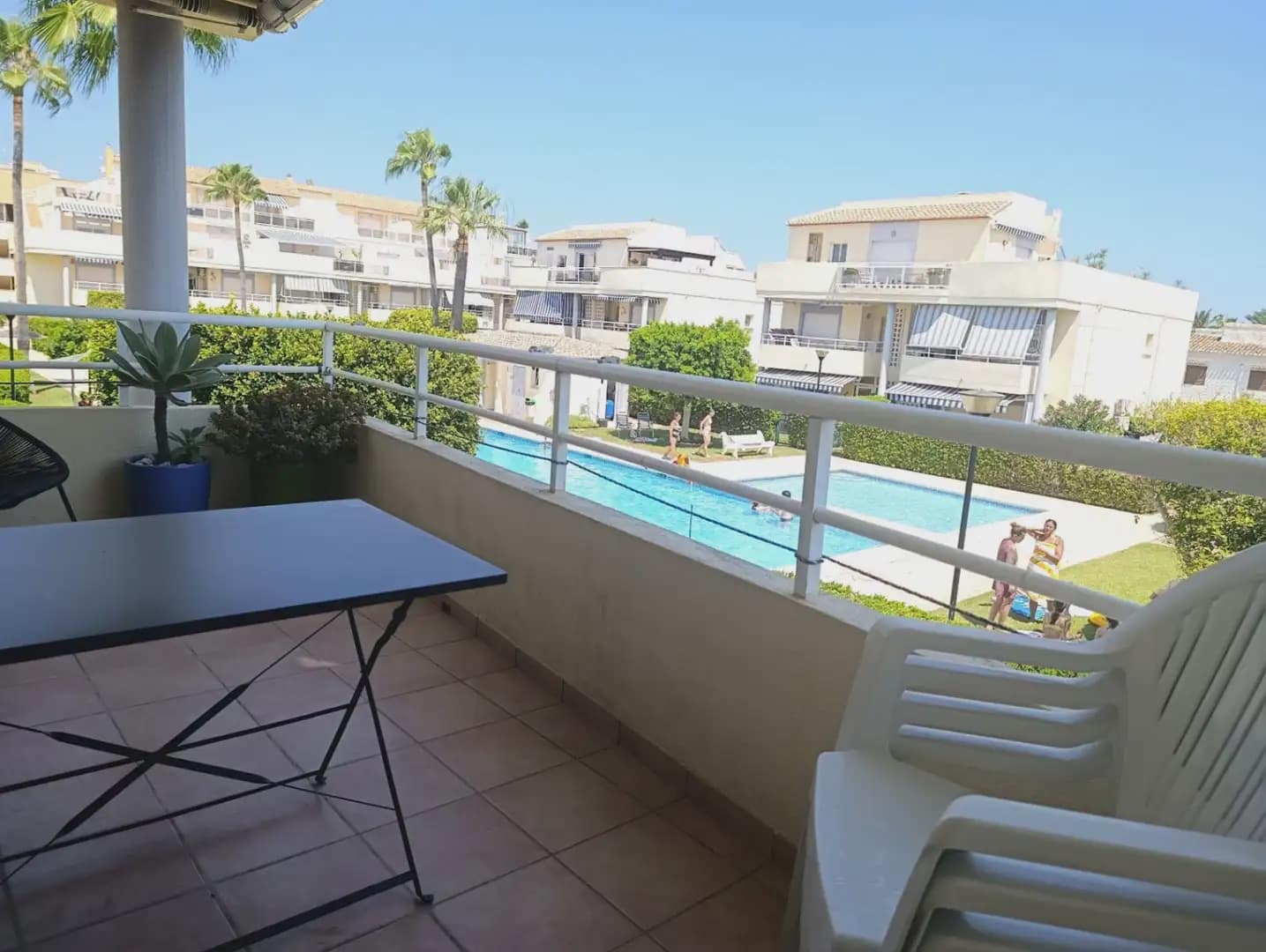 2 bedroom Beach Apartment for sale in Denia with pool garage - € 315,000 (Ref: 10086479)