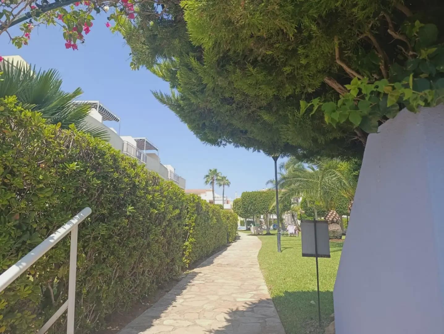 2 bedroom Beach Apartment for sale in Denia with pool garage - € 315,000 (Ref: 10086479)