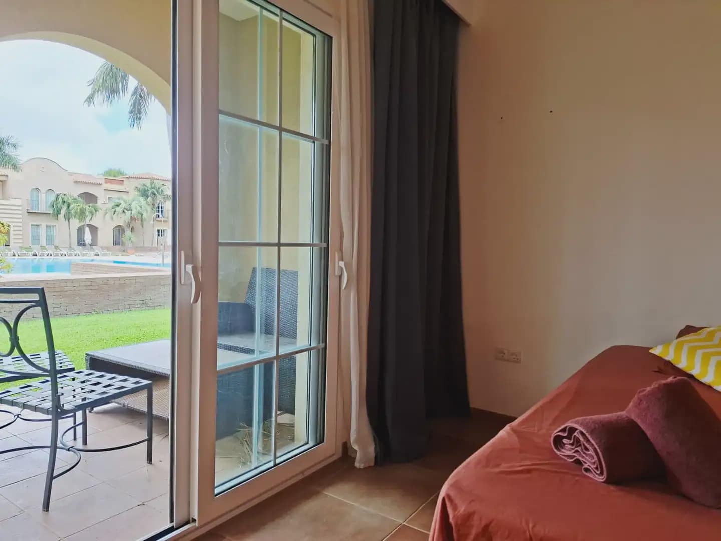 2 sypialnia Apartament na sprzedaż w Pedreguer z basenem garażem - 395 000 € (Ref: 10086484)