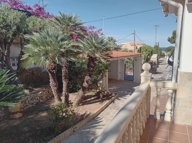 4 soveværelse Villa til salg i El Montgó, Dénia med swimmingpool garage - € 590.000 (Ref: 10086490)
