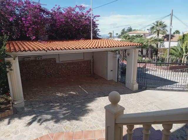 4 soveværelse Villa til salg i El Montgó, Dénia med swimmingpool garage - € 590.000 (Ref: 10086490)