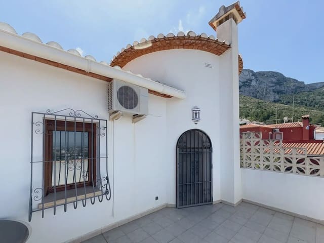 3 soverom Villa til salgs i El Montgó, Dénia med svømmebasseng garasje - € 570 000 (Ref: 10086491)