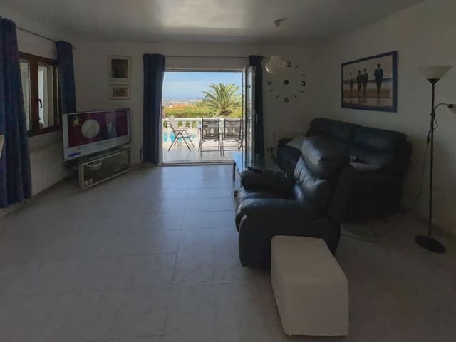 3 soverom Villa til salgs i El Montgó, Dénia med svømmebasseng garasje - € 570 000 (Ref: 10086491)