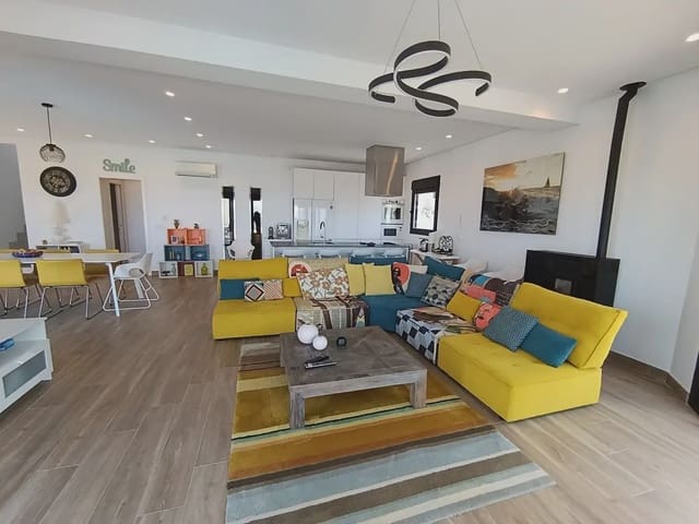 4 sypialnia Willa na sprzedaż w La Pedrera - Vessanes, Dénia z basenem garażem - 895 000 € (Ref: 10086501)