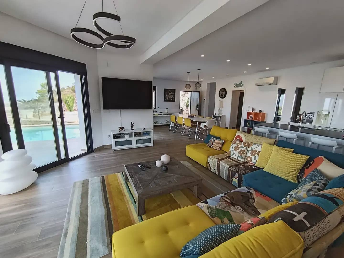 4 sypialnia Willa na sprzedaż w Denia z basenem garażem - 895 000 € (Ref: 10086501)