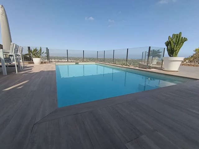 4 sypialnia Willa na sprzedaż w La Pedrera - Vessanes, Dénia z basenem garażem - 895 000 € (Ref: 10086501)