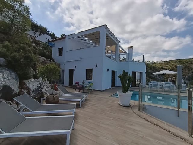 4 sypialnia Willa na sprzedaż w La Pedrera - Vessanes, Dénia z basenem garażem - 895 000 € (Ref: 10086501)