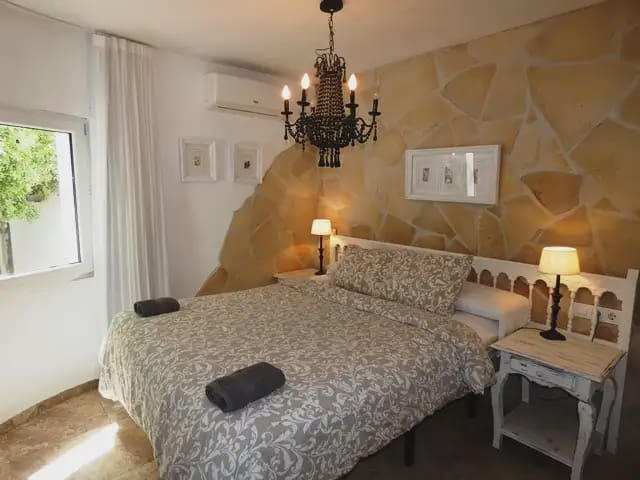 Chalet de 3 habitaciones en Dénia en venta - 628.000 € (Ref: 10086502)