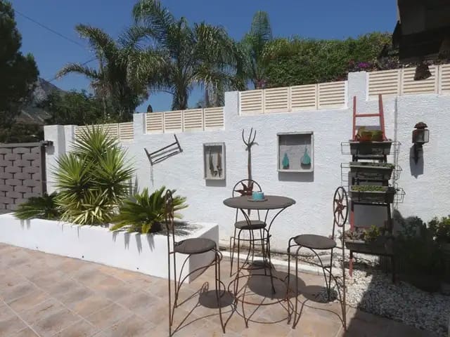 Chalet de 3 habitaciones en Dénia en venta - 628.000 € (Ref: 10086502)