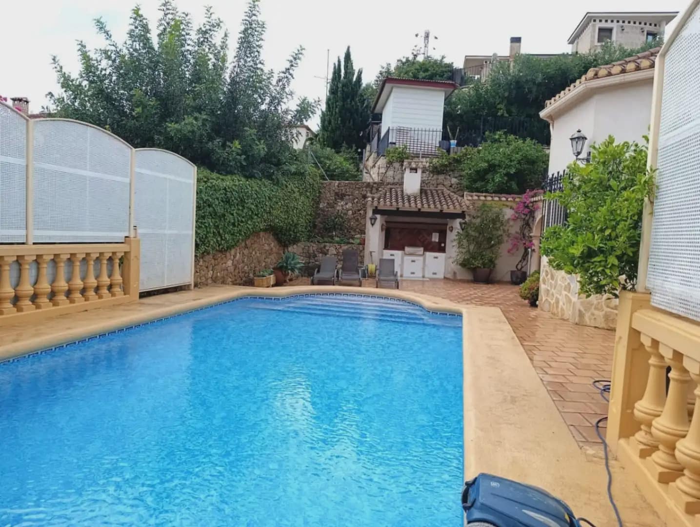 4 sypialnia Willa na sprzedaż w Denia z basenem garażem - 850 000 € (Ref: 10090049)