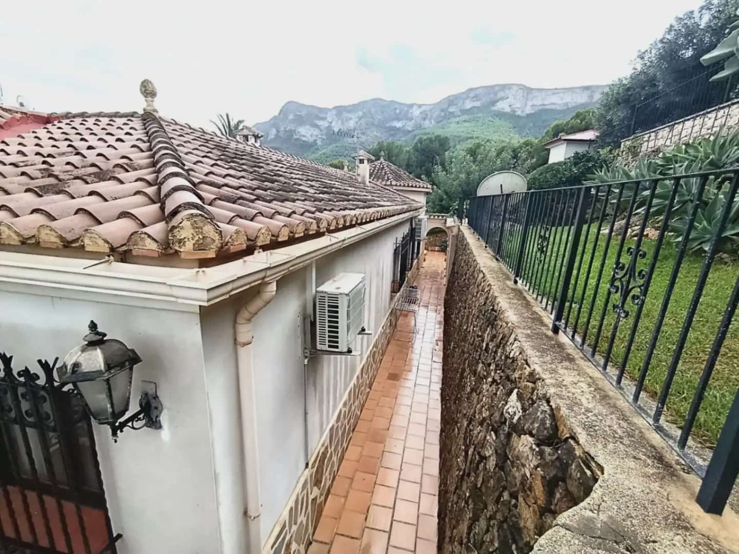 4 sypialnia Willa na sprzedaż w Denia z basenem garażem - 850 000 € (Ref: 10090049)