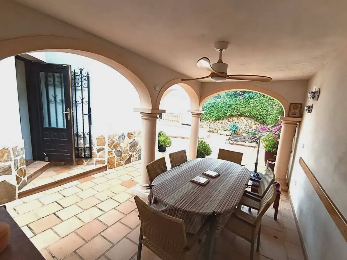 4 sypialnia Willa na sprzedaż w Denia z basenem garażem - 850 000 € (Ref: 10090049)