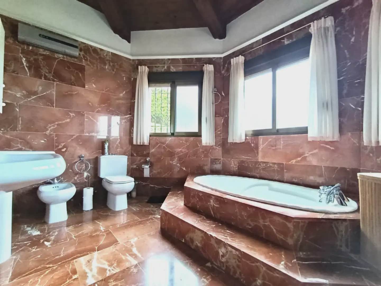 4 sypialnia Willa na sprzedaż w Denia z basenem garażem - 850 000 € (Ref: 10090049)
