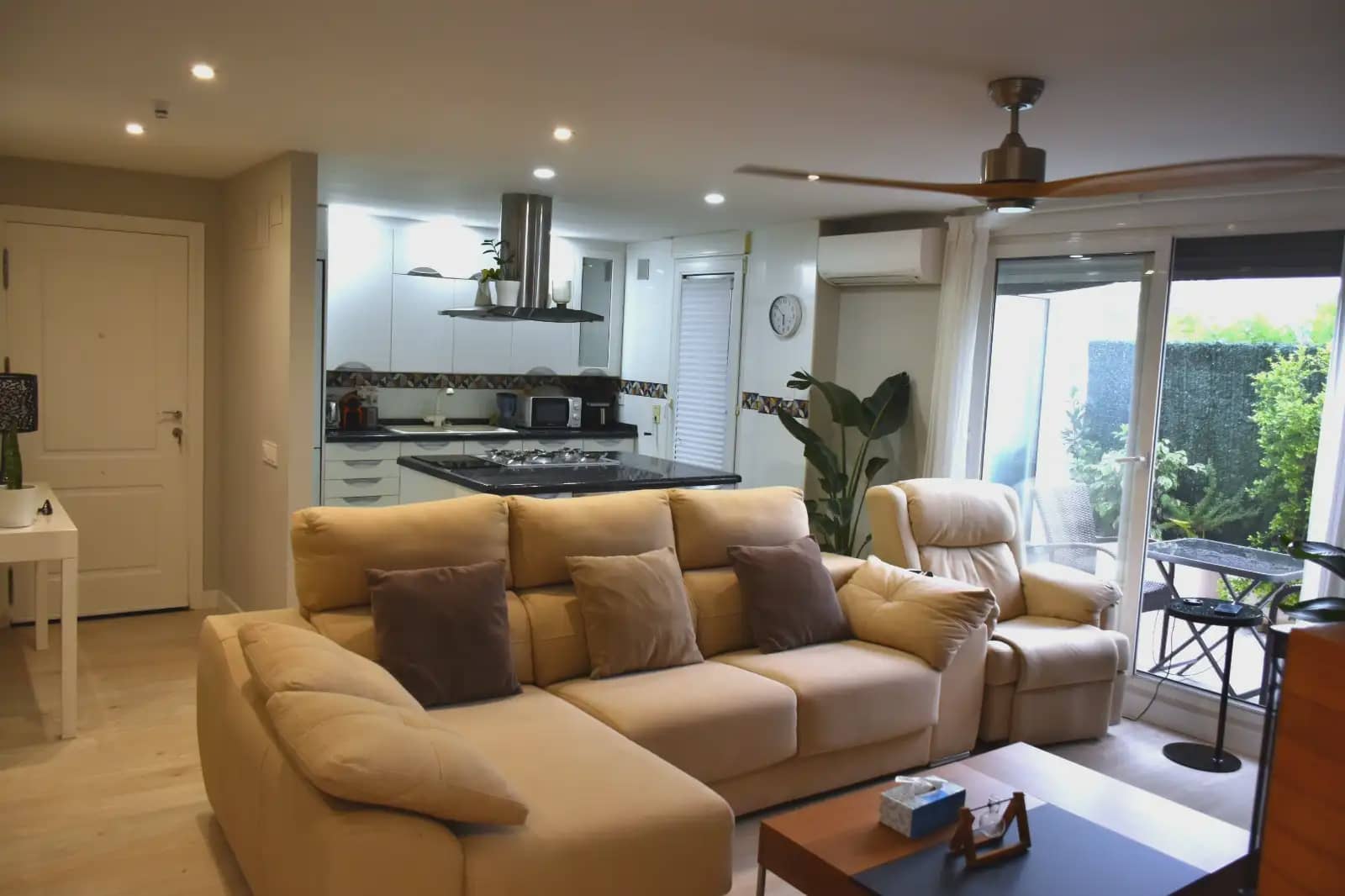 2 bedroom Penthouse for sale in Denia - € 415,000 (Ref: 10113429)