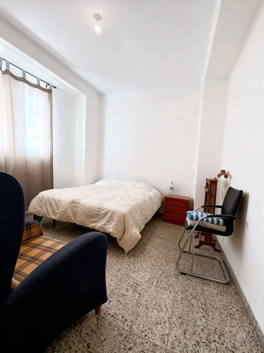 2 bedroom Flat for sale in Denia with garage - € 246,000 (Ref: 10168091)