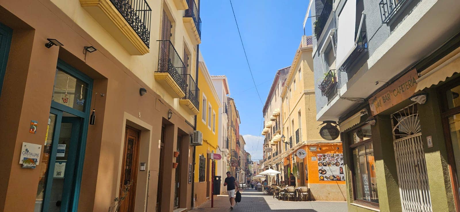 2 bedroom Flat for sale in Denia with garage - € 246,000 (Ref: 10168091)