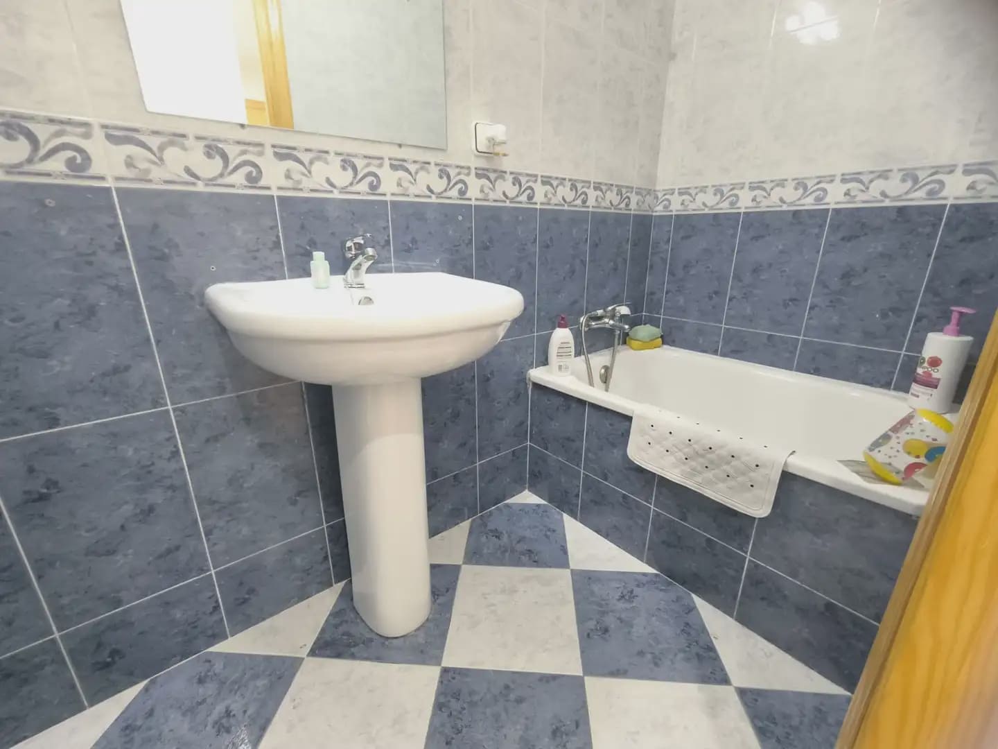 4 bedroom Flat for sale in Alcoy / Alcoi - € 125,000 (Ref: 10086445)