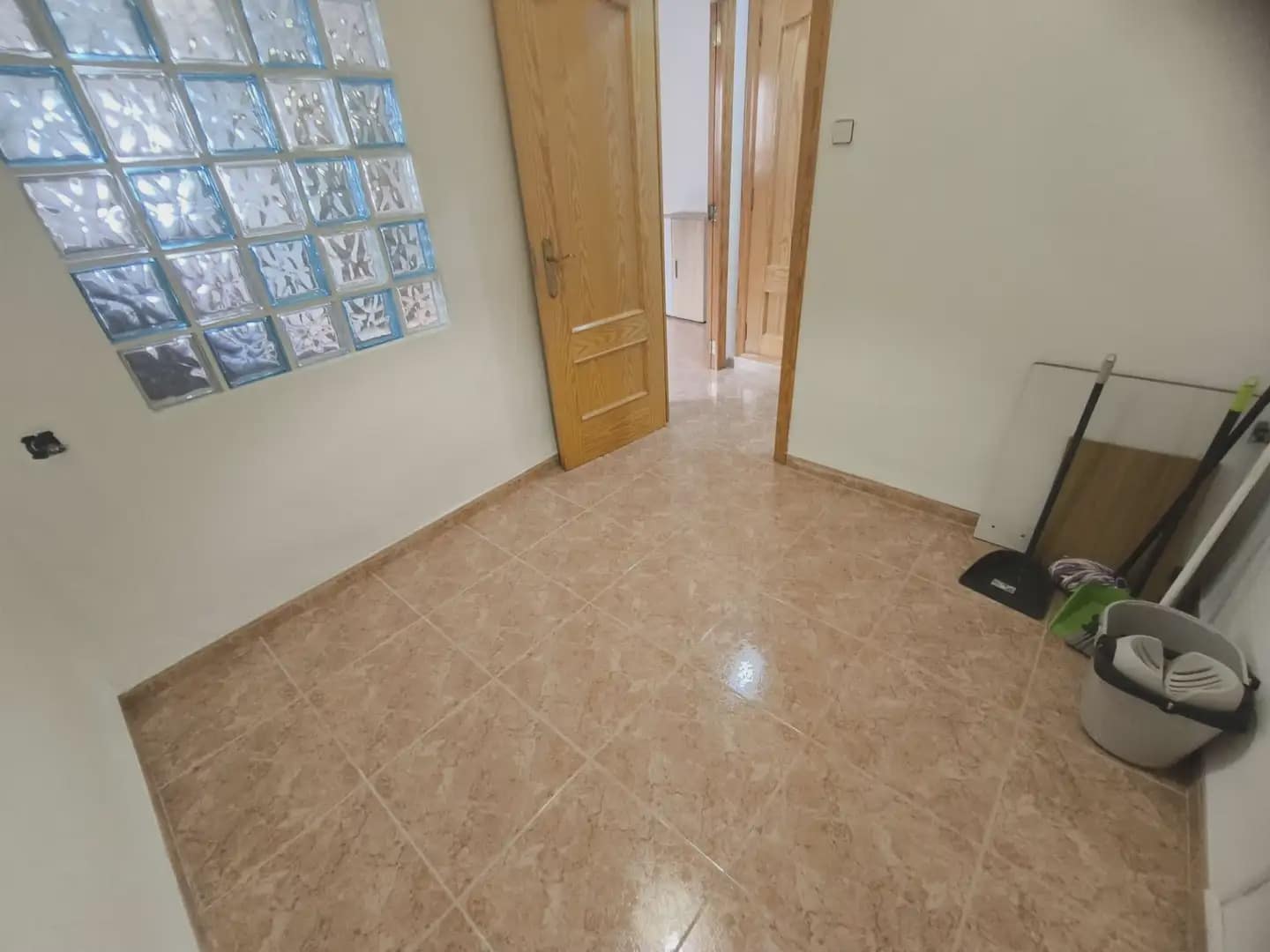 4 bedroom Flat for sale in Alcoy / Alcoi - € 125,000 (Ref: 10086445)