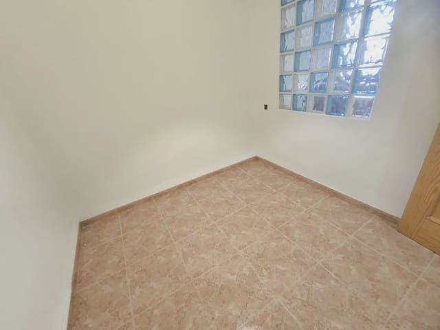 4 soveværelse Lejlighed til salg i Alcoy / Alcoi - € 125.000 (Ref: 10086445)