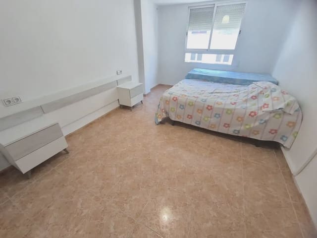 4 soveværelse Lejlighed til salg i Alcoy / Alcoi - € 125.000 (Ref: 10086445)