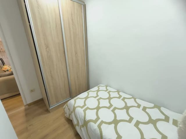 2 soverom Leilighet til leie i Alcoy / Alcoi - € 590 (Ref: 10086450)