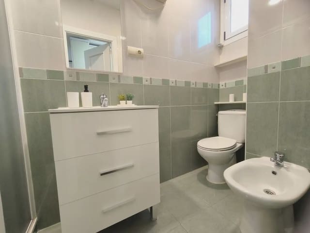 2 soverom Leilighet til leie i Alcoy / Alcoi - € 590 (Ref: 10086450)
